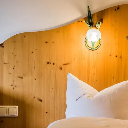 Гостьовий будинок Ladestatthof 3*