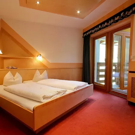 Ladestatthof 3*