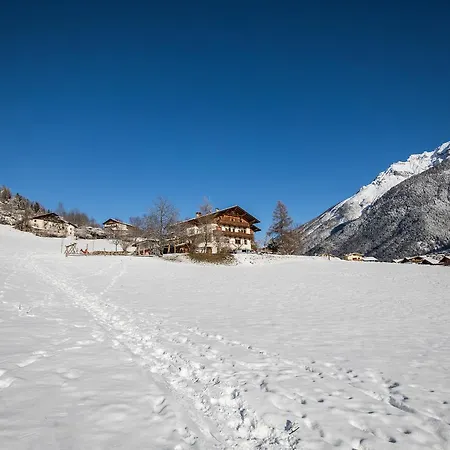 Ladestatthof 3*