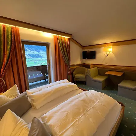 Pensión Ladestatthof Neustift im Stubaital