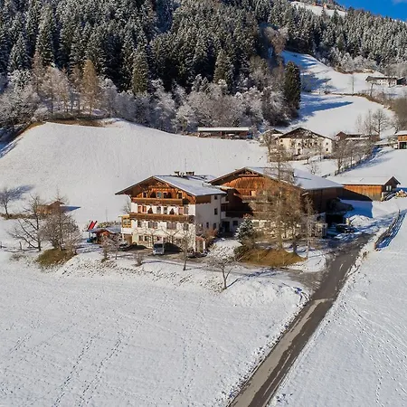 Ladestatthof 3*